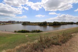 Brightlingsea Boating Lake- click for photo gallery